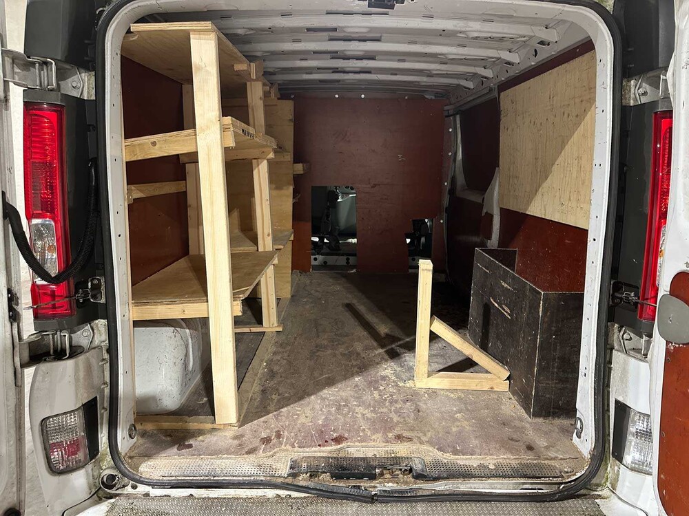 Opel Vivaro 2.0 CDTI DC 113hp 2009, 8-VDX-97