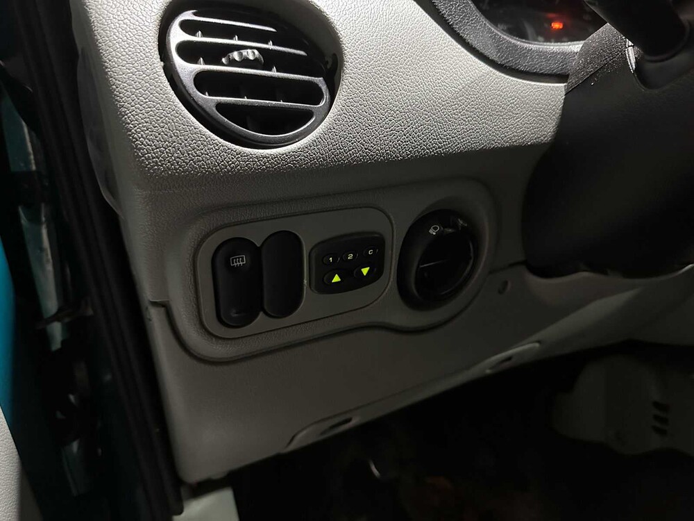 Renault Kangoo Express 1.5 dCi 65 Grand Confort Grand Volume 65hp 2004 (Original-NL), 35-BR-JK