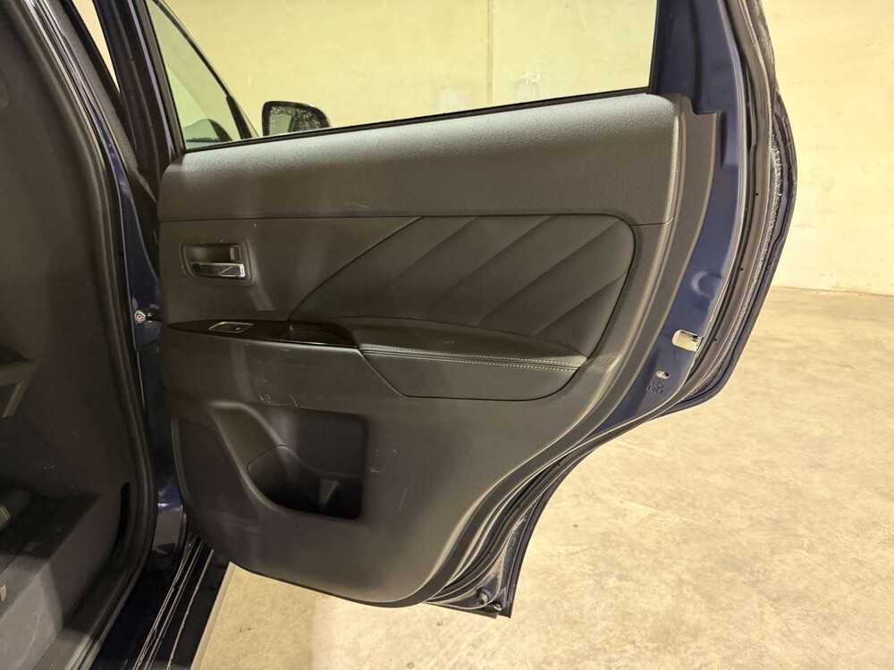 Mitsubishi Outlander 2.2 DI-D Instyle 4WD 150hp 2017, V-802-JZ