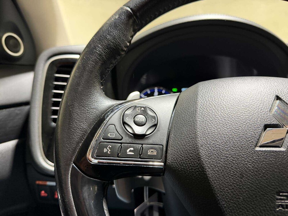 Mitsubishi Outlander 2.2 DI-D Instyle 4WD 150hp 2017, V-802-JZ