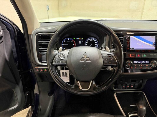 Mitsubishi Outlander 2.2 DI-D Instyle 4WD 150hp 2017, V-802-JZ