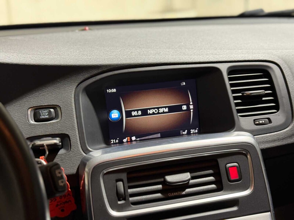 Volvo V60 Cross Country 2.0 D3 Polar+ 150hp 2017, PT-351-G