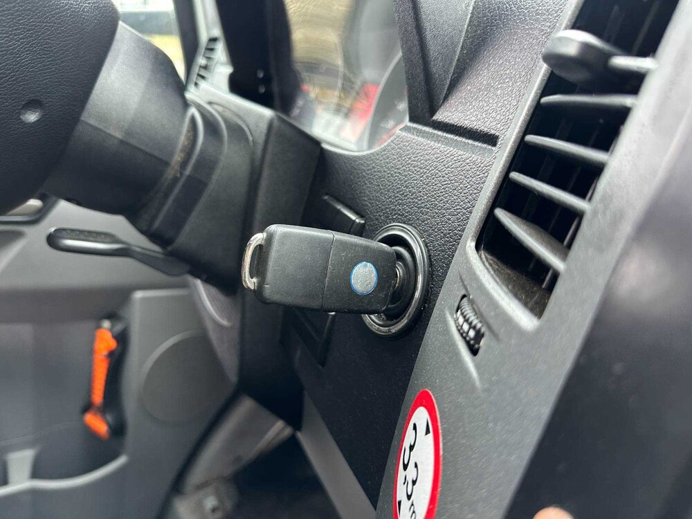 Volkswagen Crafter 46 2.0 TDI Rigid 163hp 2012, 6-VZN-60 Commercial Vehicle