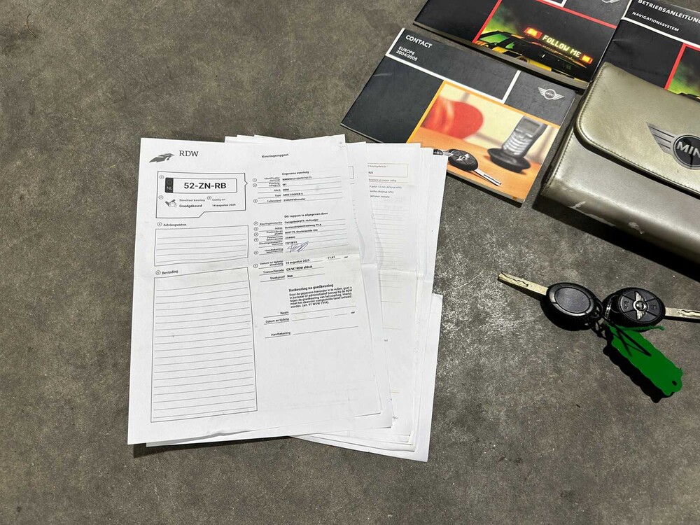 Mini Cooper S Cabrio 1.6 170pk 2004, 52-ZN-RB