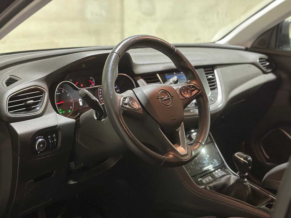 Opel Grandland X 1.2 Turbo Business Executive 131hp 2020, J-921-TN