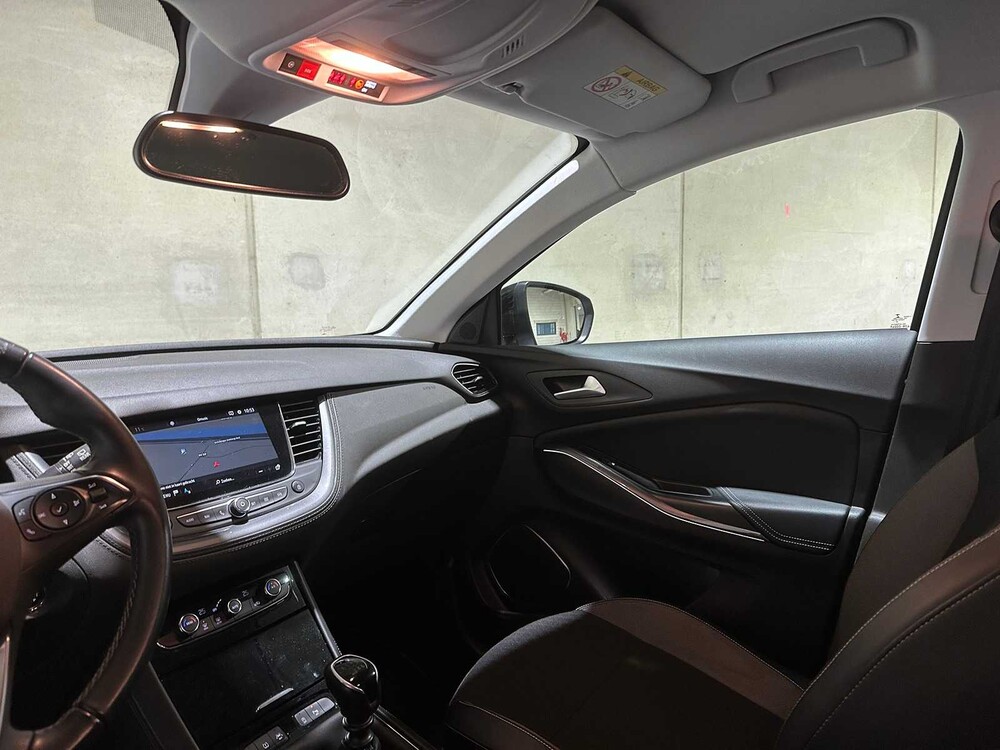 Opel Grandland X 1.2 Turbo Business Executive 131hp 2020, J-921-TN