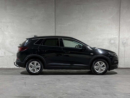 Opel Grandland X 1.2 Turbo Business Executive 131hp 2020, J-921-TN
