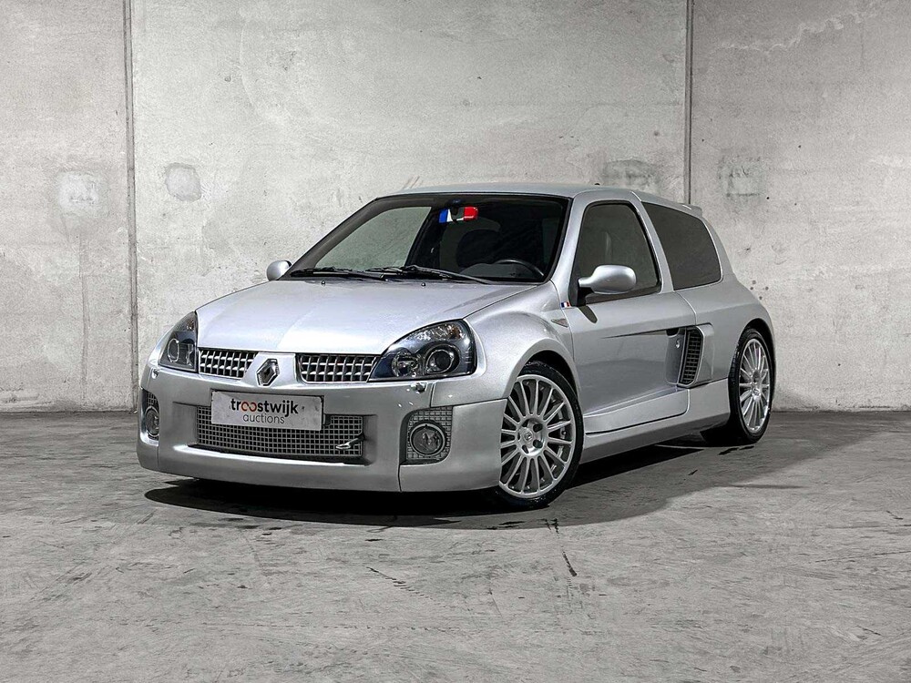 Renault Clio V6 3.0 Sport RS Phase 2 (NR 149) 255pk 2004 Youngtimer