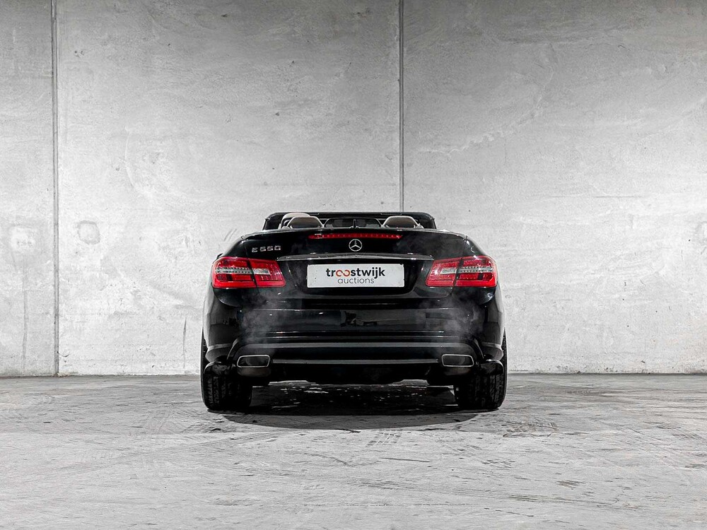 Mercedes-Benz E550 AMG Cabriolet Elegance 5.5 V8 387pk 2011 E-Klasse, NL-962-T