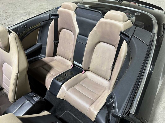 Mercedes-Benz E550 AMG Cabriolet Elegance 5.5 V8 387pk 2011 E-Klasse, NL-962-T