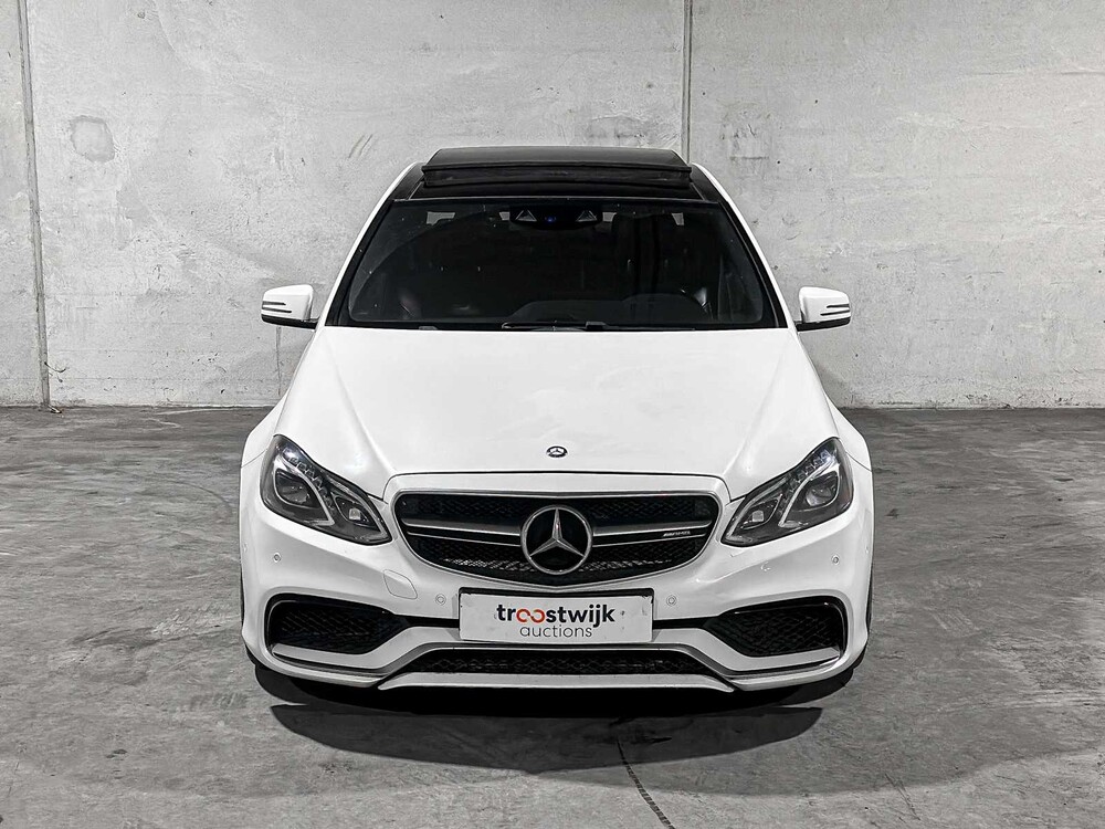 Mercedes-Benz E63 AMG 5.5 V8 557pk 2015 E-klasse, HZJ-36-D