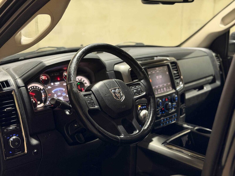 Dodge Ram 1500 5.7 V8 Quad Cab 6'4 401pk 2015 (Origineel-NL), VN-540-B Bedrijfswagen