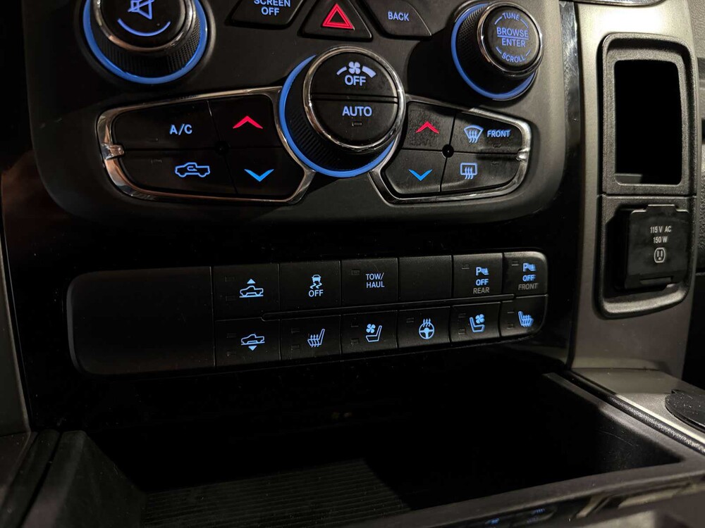 Dodge Ram 1500 5.7 V8 Quad Cab 6'4 401pk 2015 (Origineel-NL), VN-540-B Bedrijfswagen