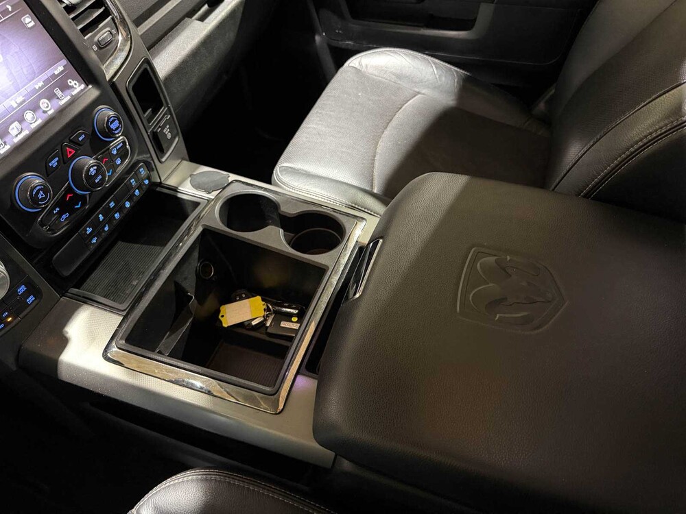 Dodge Ram 1500 5.7 V8 Quad Cab 6'4 401pk 2015 (Origineel-NL), VN-540-B Bedrijfswagen