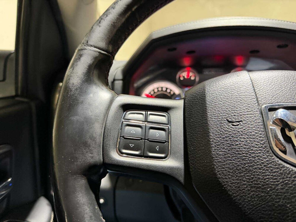 Dodge Ram 1500 5.7 V8 Quad Cab 6'4 401pk 2015 (Origineel-NL), VN-540-B Bedrijfswagen