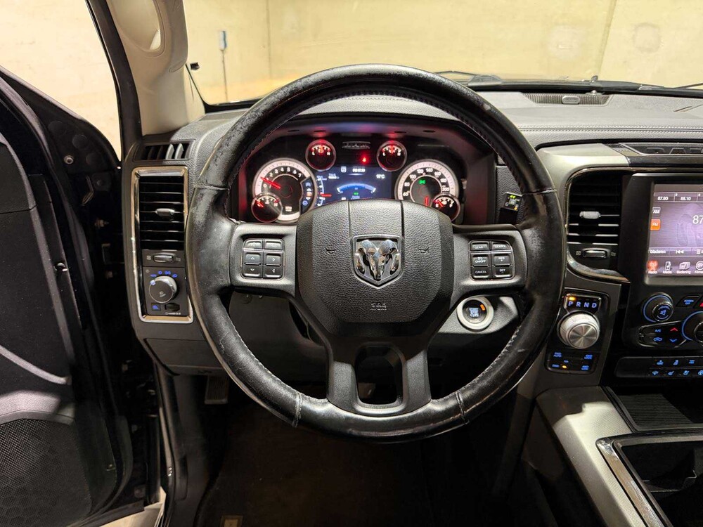 Dodge Ram 1500 5.7 V8 Quad Cab 6'4 401pk 2015 (Origineel-NL), VN-540-B Bedrijfswagen