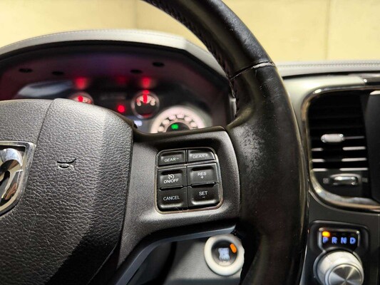 Dodge Ram 1500 5.7 V8 Quad Cab 6'4 401pk 2015 (Origineel-NL), VN-540-B Bedrijfswagen