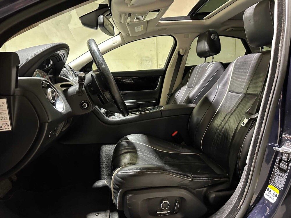 Jaguar XJ 3.0 D Premium Luxury 300pk 2016, RV-612-X