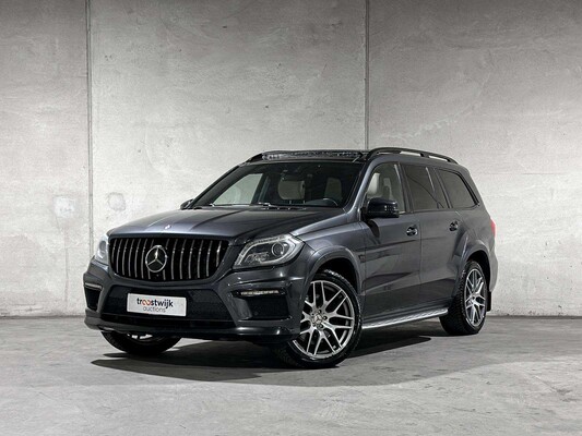 Luxury, sports and classic cars te Tiel