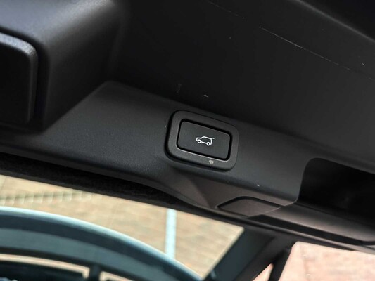 Land Rover Range Rover Sport P400e HSE Dynamic Stealth 404pk 2020 (Origineel-NL) Plug-In Hybrid, J-656-LL
