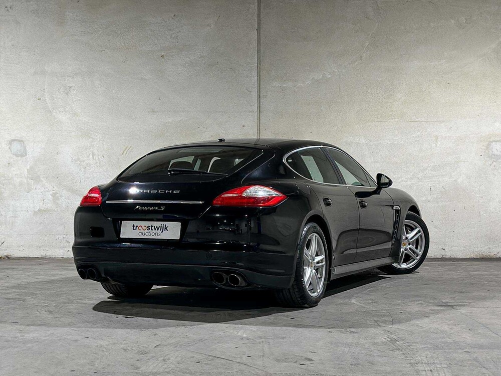 Porsche Panamera S 4.8 V8 405pk 2011