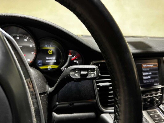 Porsche Panamera S 4.8 V8 405pk 2011