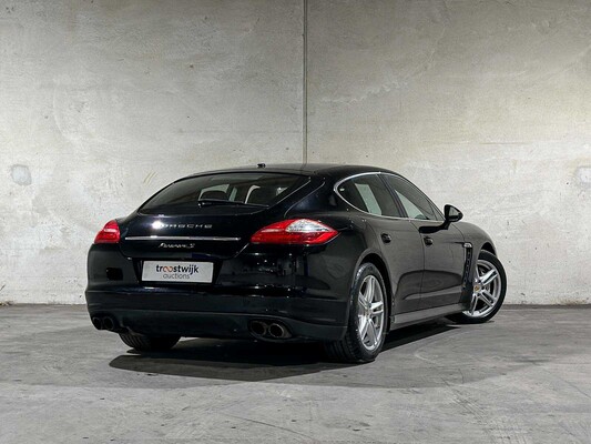 Porsche Panamera S 4.8 V8 405pk 2011