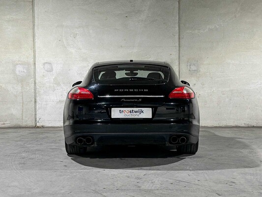 Porsche Panamera S 4.8 V8 405pk 2011