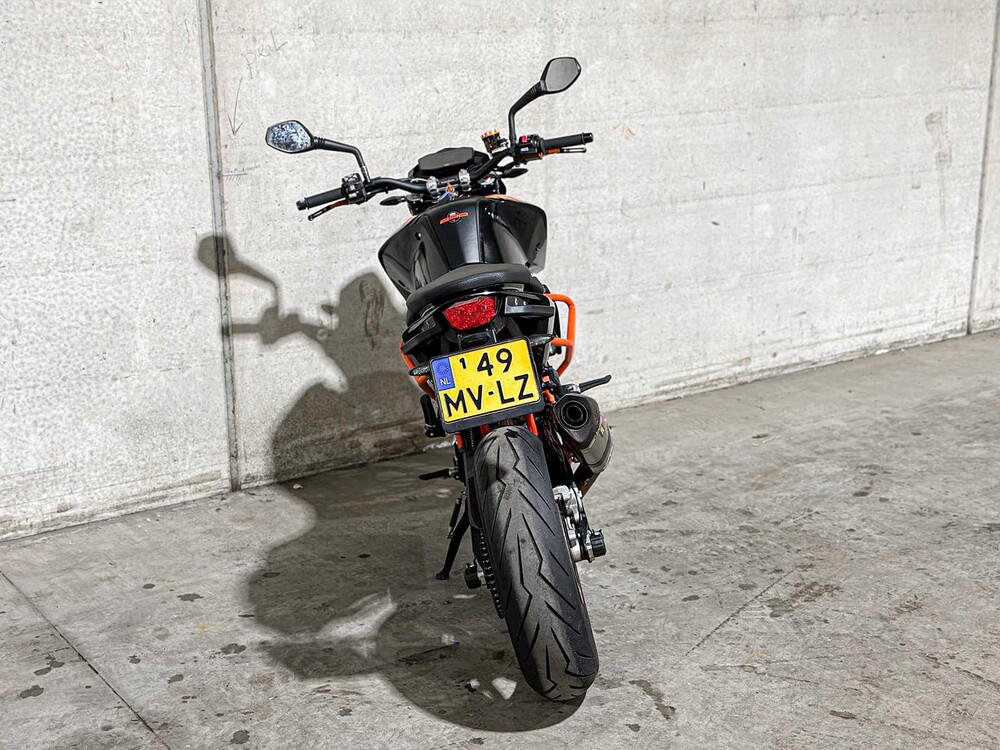 KTM 690 Duke R ABS 693cc 2017 -AKRAPOVIC-, 49-MV-LZ