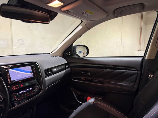Mitsubishi Outlander 2.2 DI-D Instyle 4WD 150pk 2017, V-802-JZ