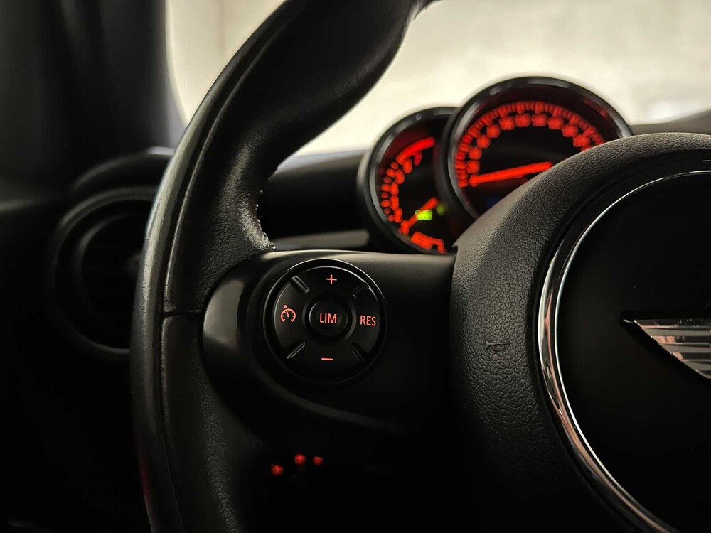  Mini Cooper 1.5 136pk 2014, J-119-RV