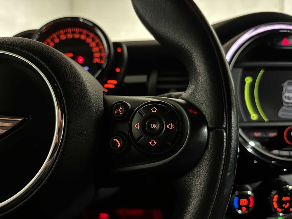  Mini Cooper 1.5 136pk 2014, J-119-RV