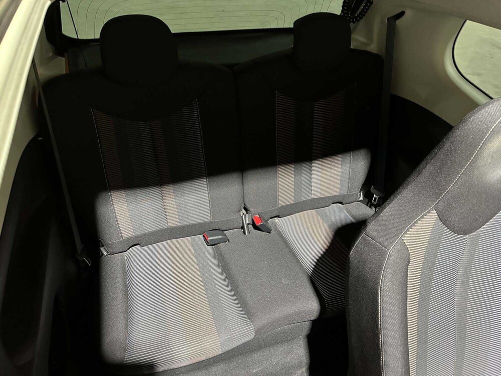 Peugeot 108 1.2 Puretech Allure 82pk 2015, PP-318-L