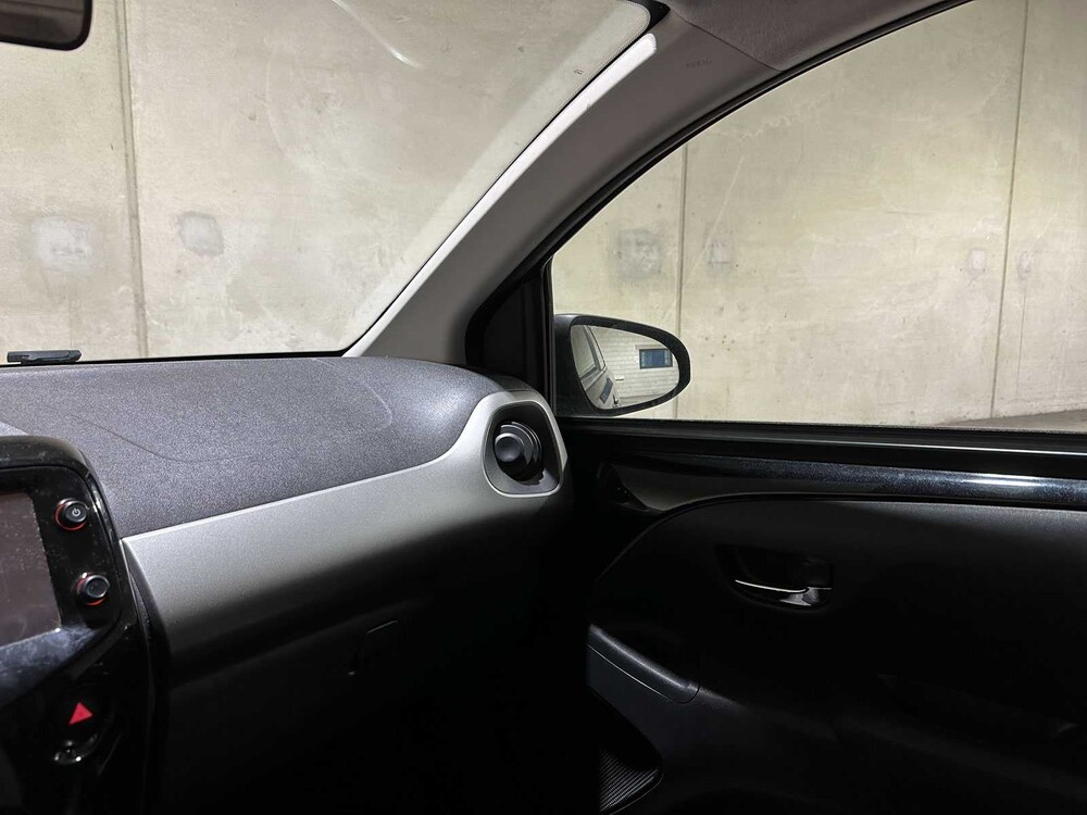 Peugeot 108 1.2 Puretech Allure 82pk 2015, PP-318-L