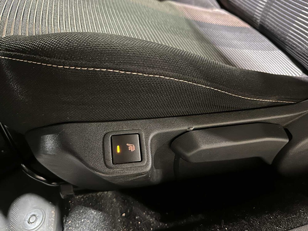 Peugeot 108 1.2 Puretech Allure 82pk 2015, PP-318-L