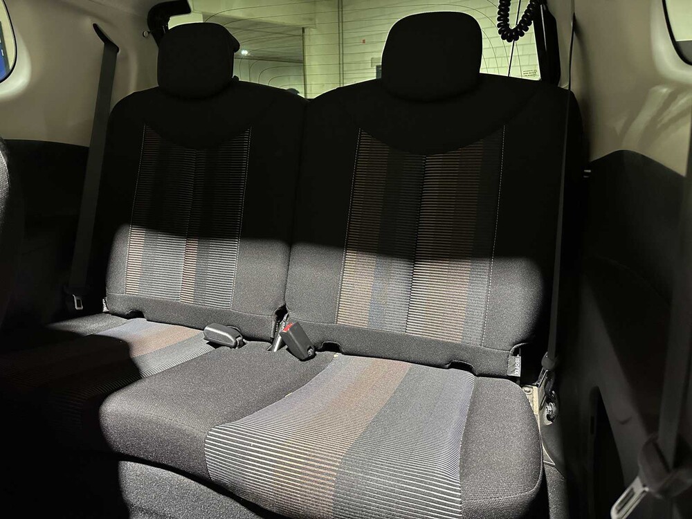 Peugeot 108 1.2 Puretech Allure 82hp 2015, PP-318-L