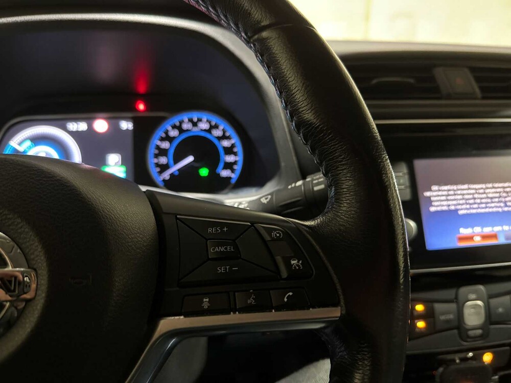 Nissan LEAF N-Connecta 40 kWh 150pk 2018 (Origineel-NL), TS-273-T