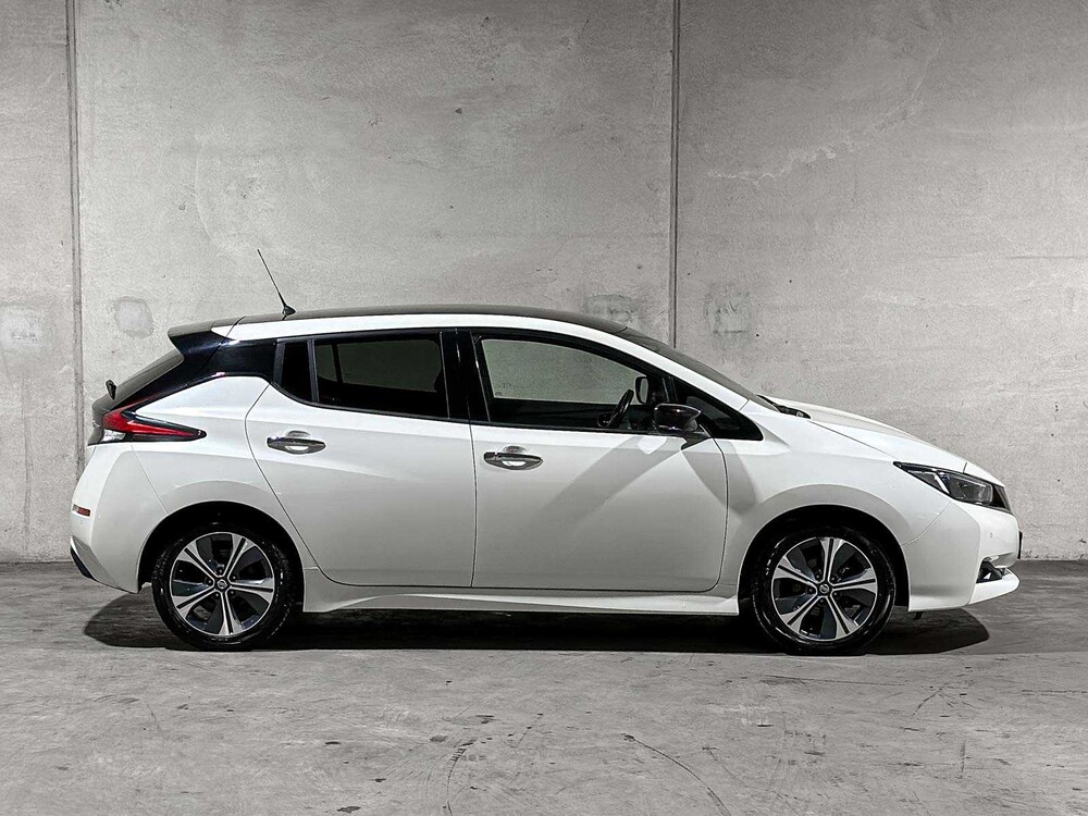 Nissan LEAF N-Connecta 40 kWh 150pk 2018 (Origineel-NL), TS-273-T