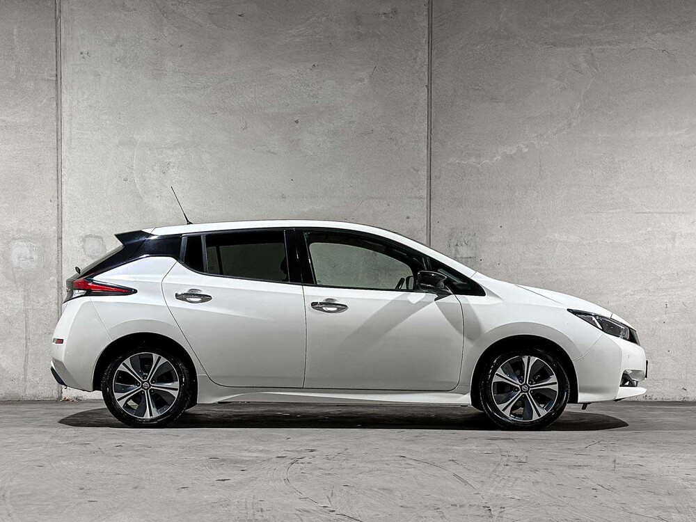Nissan LEAF N-Connecta 40 kWh 150pk 2018 (Origineel-NL), TS-273-T