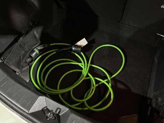 Nissan LEAF N-Connecta 40 kWh 150pk 2018 (Origineel-NL), TS-273-T