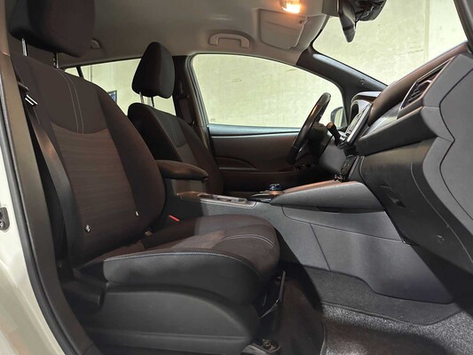 Nissan LEAF N-Connecta 40 kWh 150pk 2018 (Origineel-NL), TS-273-T