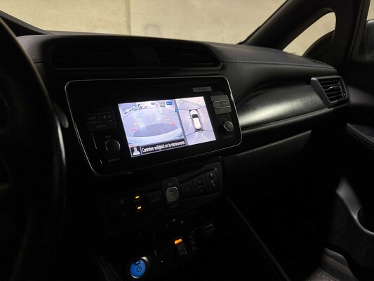 Nissan LEAF N-Connecta 40 kWh 150pk 2018 (Origineel-NL), TS-273-T