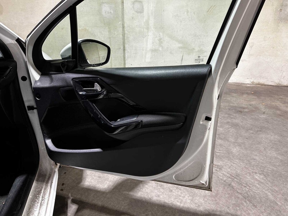 Peugeot 208 1.0 PureTech Access 67pk 2015 (Origineel-NL), GK-426-P