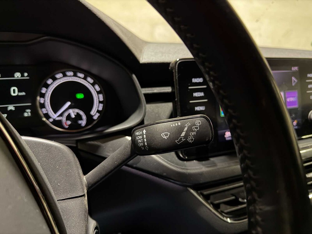 Skoda Kamiq 1.5 TSI ACT Sport Business 150pk 2021 Automaat, R-487-GS