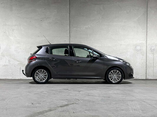 Peugeot 208 1.2 PureTech Blue Lease Executive 82pk 2018, TB-383-S