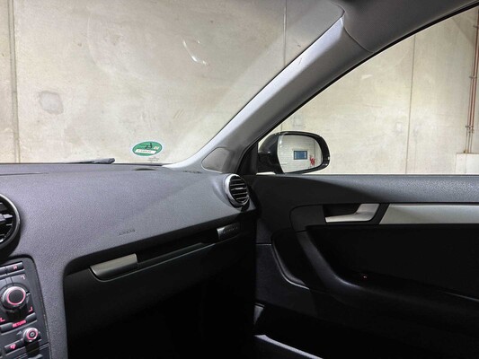 Audi A3 Sportback 1.8 TFSI Quattro Ambition Business Edition 160pk 2011 (Origineel-NL), 04-RBV-3