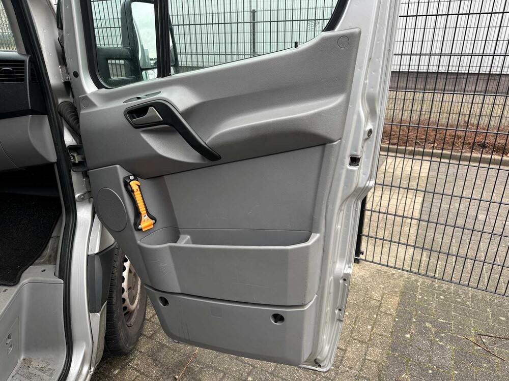 Volkswagen Crafter 46 2.0 TDI Bakwagen 163pk 2012, 6-VZN-60 Bedrijfswagen