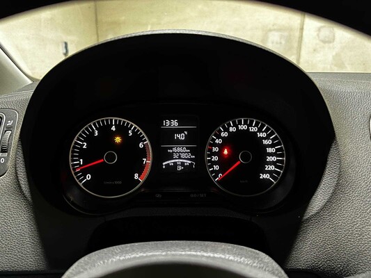 Volkswagen Polo 1.2 TSI BlueMotion Comfort Edition 89pk 2012, 70-XJJ-8