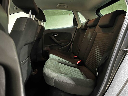 Volkswagen Polo 1.2 TSI BlueMotion Comfort Edition 89pk 2012, 70-XJJ-8