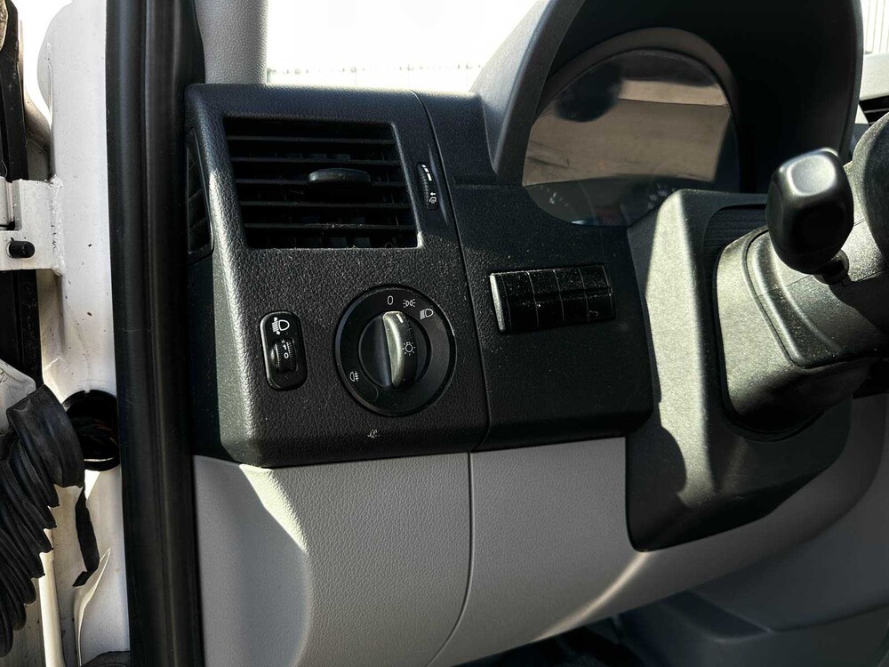 Volkswagen Crafter 35 2.0 TDI (DUBBEL CABIN) 163pk 2016 7-persoons, VFK-49-B Bedrijfswagen